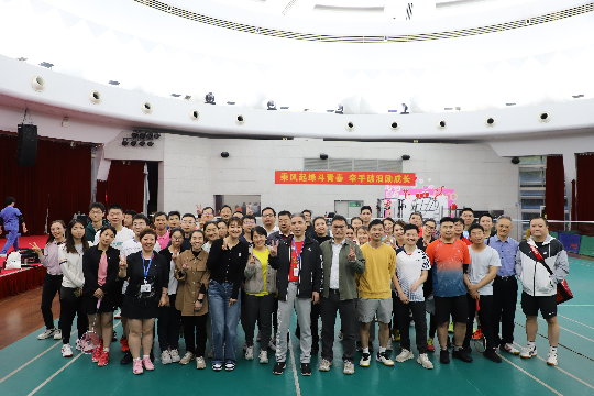 深圳市第三人民医院2023年职工羽毛球团